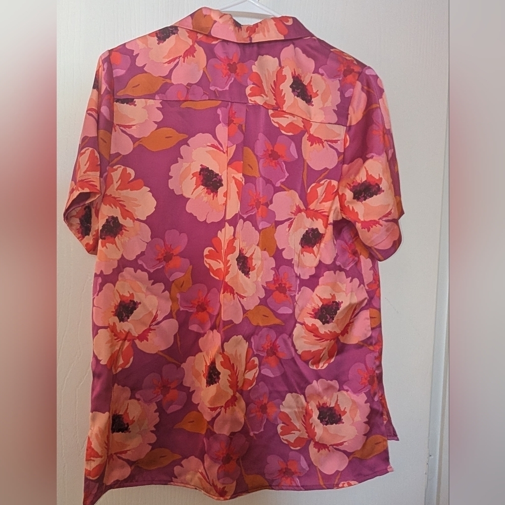 DR2 Red Pink Floral Button Down Shirt Medium - Picture 4 of 4